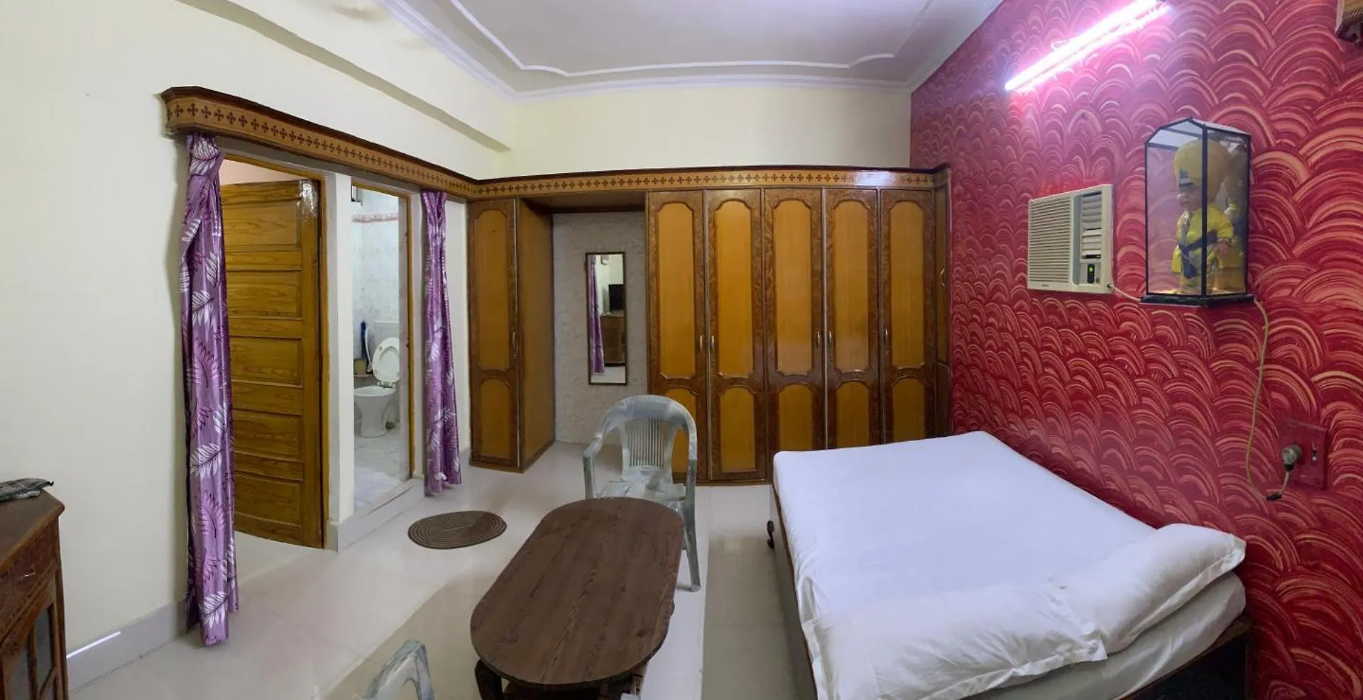 Sheesh Mahal Home Stay فاراناسي 0*,  الهند